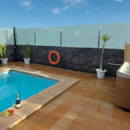 Emma Villa Playa Blanca (Lanzarote)